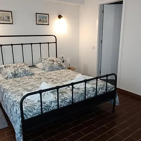 Golden Coast - Pensión 3*